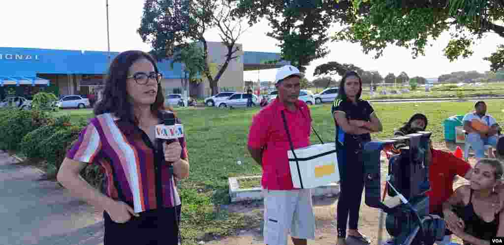 VOA Noticias Celia Mendoza y Alejandra Arredondo pasaron 11 días en las líneas fronterizas entre Venezuela, Brasil, Colombia y Ecuador informando sobre el éxodo de venezolanos en la región. (Alejandra Arredondo, Celia Mendoza – VOA)