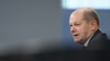 Kanselir Jerman Olaf Scholz berbicara dalam pertemuan dengan sejumlah awak media asing di Berlin, pada 12 September 2023. (Foto: AFP/John Macdougall)