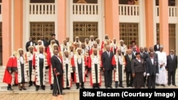Le directeur général des élections absent sur la photo à l'issue de la prestation de serment de trois nouveaux membres du conseil électoral. (Site Elecam)