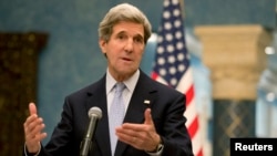 Menlu AS John Kerry mengatakan AS tidak menentang upaya Perancis dan Inggris mempersenjatai pemberontak Suriah (foto: dok). 