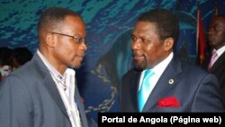 Fernando Heitor à esquerda com o líder da UNITA, Isaías Samakuva
