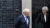 英国首相特雷莎·梅与外交大臣鲍里斯·约翰逊在英国伦敦会见埃塞俄比亚总理海尔马里亚姆(2017年5月11日)