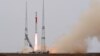 Roket Bertenaga Metana Milik China Bawa Satelit ke Orbit
