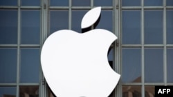 La noticia de Apple es una “llamada de atención para la industria”, afirma el analista Dan Ives de la firma de investigación Wedbush Securities.