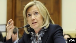 La secretaria de Estado, Hillary Clinton, difundió un comunicado con la noticia.