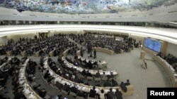 Para anggota Dewan HAM PBB melakukan voting di Jenewa, Swiss (foto: dok). Dewan HAM setuju membentuk komisi untuk menyelidiki pelanggaran HAM Korut. 