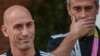 Fiscalía española acusa a Luis Rubiales de agresión sexual y coacciones