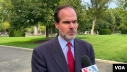 ARCHIVO - Mauricio Claver-Carone en una foto de agosto de 2021 en Washington DC, cuando se desempeñaba como asesor del presidente Donald Trump.