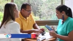 Pareja de médicos panameños se forma en Medellín para luego volver a su pueblo y salvar vidas