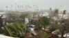 En esta imagen obtenida de las redes sociales se muestran construcciones y árboles dañados tras el paso del huracán Beryl en San Vicente y las Granadinas, el 1 de julio de 2024. Ralph Gonsalves/via Reuters.