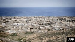 Vue aérienne de la ville de Derna, en Libye, le 15 mars 2011.