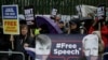 L'examen de la demande d'extradition de Julian Assange suspendue jusqu'à mai