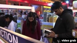 Struggling Book Publishers Look at India’s Growing Market