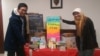 Proyek 'Buku Terbang' di AS Kumpulkan 1.000 Buku Lebih untuk Indonesia