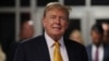 Donald Tramp na sudu u Menhetnu (Foto: Michael M. Santiago /POOL/AFP)