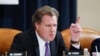 ARCHIVO - El representante Mike Turner habla durante una audiencia de la Comisión de Inteligencia de la Cámara de Representantes en el Capitolio, en Washington, el 20 de noviembre de 2019.