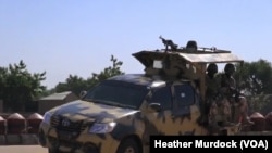 Militer Nigeria melakukan patroli di Nigeria tengah (foto: dok). 