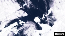 Citra satelit gunung es terbesar di dunia bernama A23a terlihat di Antartika, 15 November 2023. (Foto: Courtesy of European Union/Copernicus Sentinel-3 via REUTERS