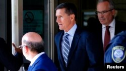 El portavoz de Putin, Dmitry Peskov, dijo el lunes que Flynn no estaba en posición de pedir al embajador Kislyak que hiciera nada, y calificó la idea de “absurda”. 