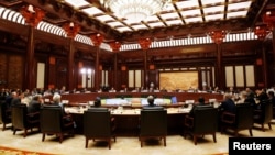  “一带一路”国际合作高峰论坛领导人圆桌峰会在北京雁栖湖国际会议中心举行(2017年5月15日） “一带一路”国际合作高峰论坛领导人圆桌峰会在北京雁栖湖国际会议中心举行(2017年5月15日）