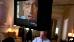 Bob Woodward da una entrevista a un medio de comunicación. El veterano periodista denuncia amenazas de la Casa Blanca.