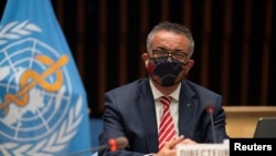Tedros Adhanom Ghebreyesus, Direktur Jenderal Organisasi Kesehatan Dunia, menghadiri sesi tanggapan wabah virus corona dari Dewan Eksekutif WHO di Jenewa, Swiss, 5 Oktober 2020. (Foto: Reuters)