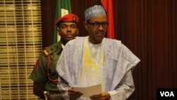Le président nigérian Muhammadu Buhari, Abuja, 19 mai 2016 (C. Stein/VOA)