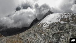 Esta foto del 16 de abril de 2019 muestra una vista aérea del glaciar Humboldt, en Mérida, Venezuela.
 
