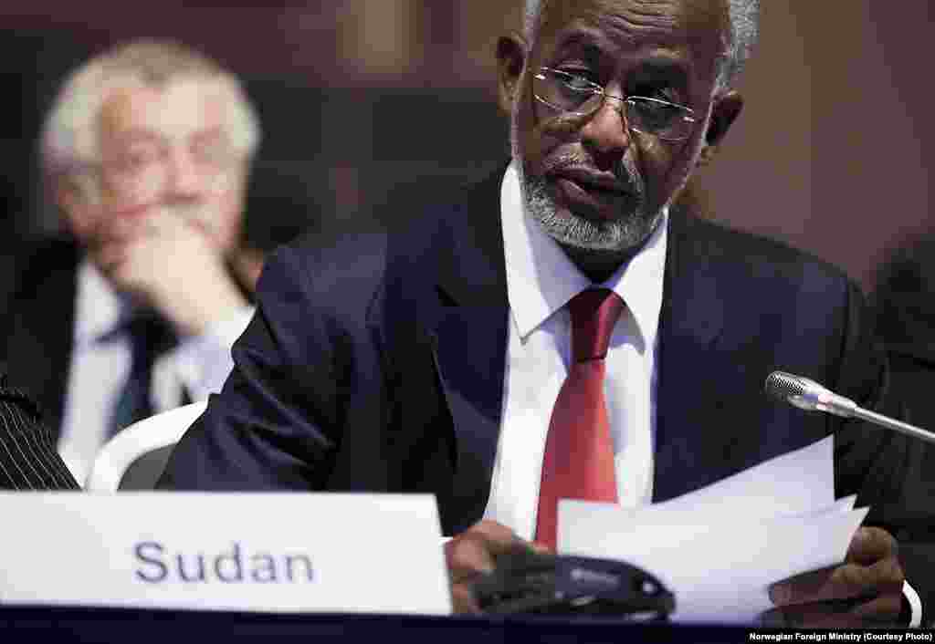 Menteri Luar Negeri Sudan Ali Karti pada konferensi donor di Norwegia untuk Sudan Selatan pada Selasa (20/5).