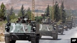 Tentara Lebanon melakukan patroli dekat perbatasan dengan Suriah (foto: dok).