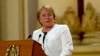 Desaprobación de Bachelet cae al 72%