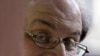 Resurge polémica con Rushdie