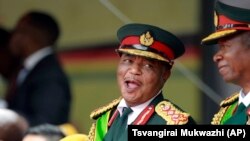 Mutevedzeri wemutungamiri wenyika VaConstantino Chiwenga vachiri mukuru wemauto
