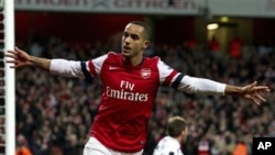 Theo Walcott akhirnya mendapatkan kontrak baru dari klubnya, Arsenal (foto: dok). 