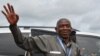 Le chef de l'opposition burundaise, Agathon Rwasa, arrive, lors du référendum, à un bureau de vote à Ciri, dans le nord du Burundi, le 17 mai 2018.