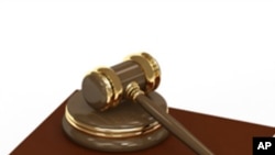 Moçambique: Bastonário da Ordem dos Advogados denuncia corrupção