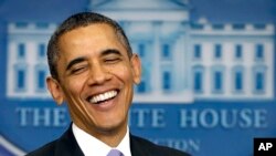 Presiden Barack Obama dalam konferensi pers akhir tahun setahun yang lalu di Gedung Putih Washington, DC, 20 Desember 2013 (Foto: dok).