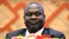 Le chef des rebelles du Soudan du Sud, Riek Machar, assiste à la signature d'un accord de paix avec le gouvernement du Soudan du Sud, à Khartoum, au Soudan, le 27 juin 2018.