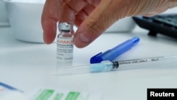 (FILE) Vaksin cacar monyet di klinik vaksinasi cacar monyet yang dikelola oleh badan kesehatan publik CIUSSS di Montreal, Kanada.