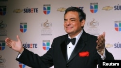 Un acuerdo fue alcanzado por los hijos del cantante fallecido José José y las secretarías de Cultura y Relaciones Exteriores de México para continuar con su funeral. 