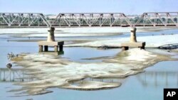 پاکستانی حدود میں دریائے سندھ کا ایک منظر (فائل فوٹو)