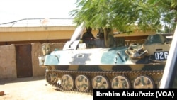Wata tankar sojan Najeriya tana sintiri a cikin garin Mubi Jihar Adamawa bayan da aka kwace garin daga hannun 'yan Boko Haram