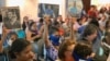 Policía nicaragüense asedia acto por Día de la Libertad de Prensa 