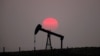 Precio del petróleo sigue subiendo mientras industria observa conflicto Irán-EE.UU.