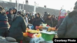 지난 2017년 12월 북한 청진의 장마당. (자료사진)