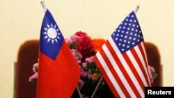 资料照：台湾与美国国旗