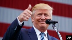 Donald Trump rejette toutes les accusations d'abus sexuels lancées contre lui.