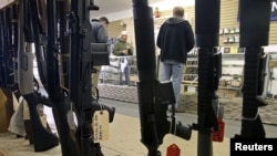 Un magazins d'armes à Phoenix dans l'Arizona