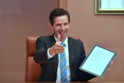 Menteri Perdagangan Australia Simon Birmingham. (Foto: dok).