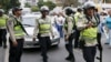 Venezuela: Dos policías muertos en protesta por aumento de pasajes